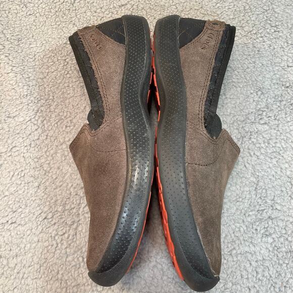 Crocs AnyWeather Suede Loafer Womens 10 Leather Comfort Slip On Shoe Brown - Picture 8 of 11